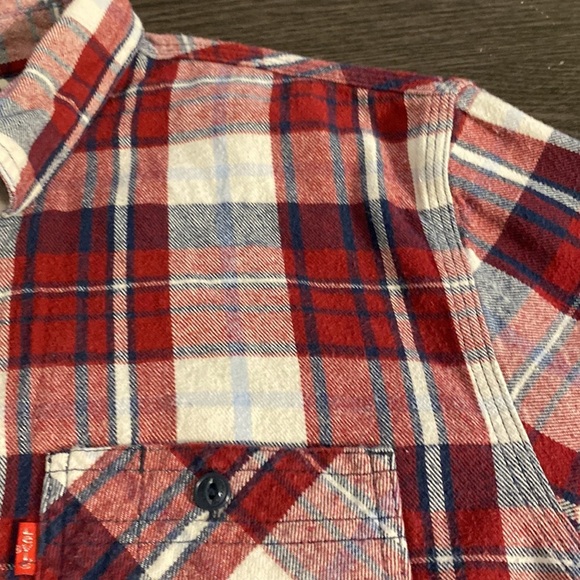 Levi’s plaid flannel. Size L. Red/cream/blue. Button down. Long sleeve. Collar. - Picture 10 of 12